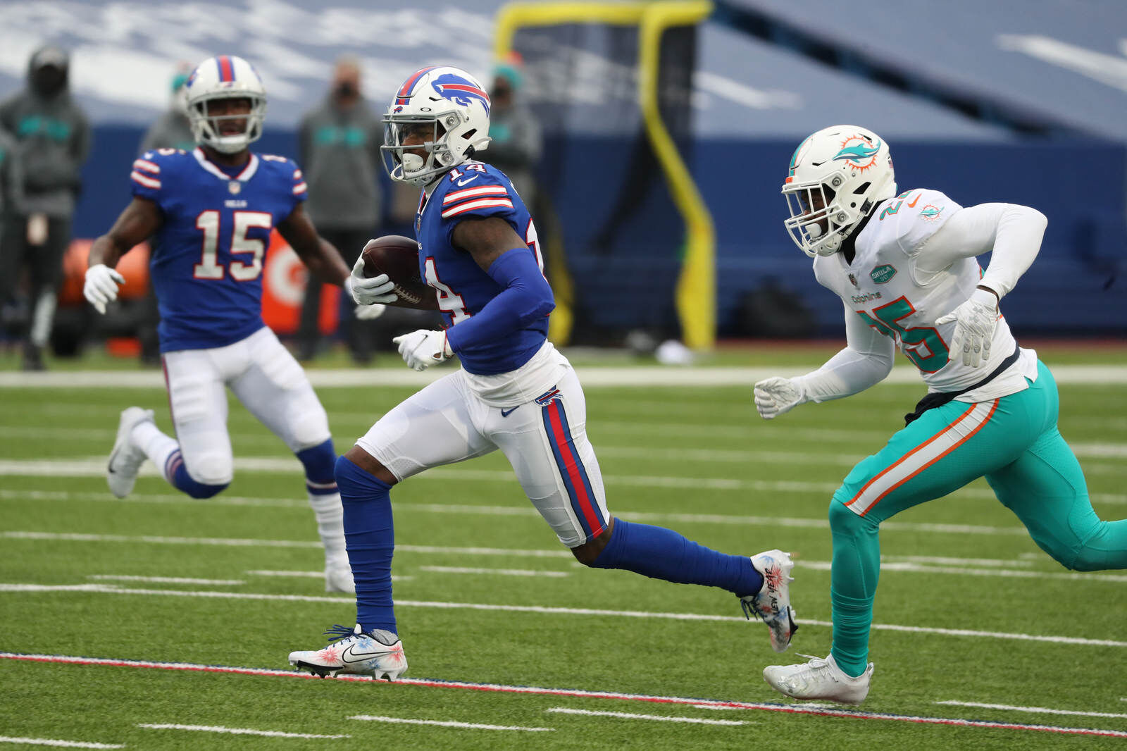 Diggs digs in